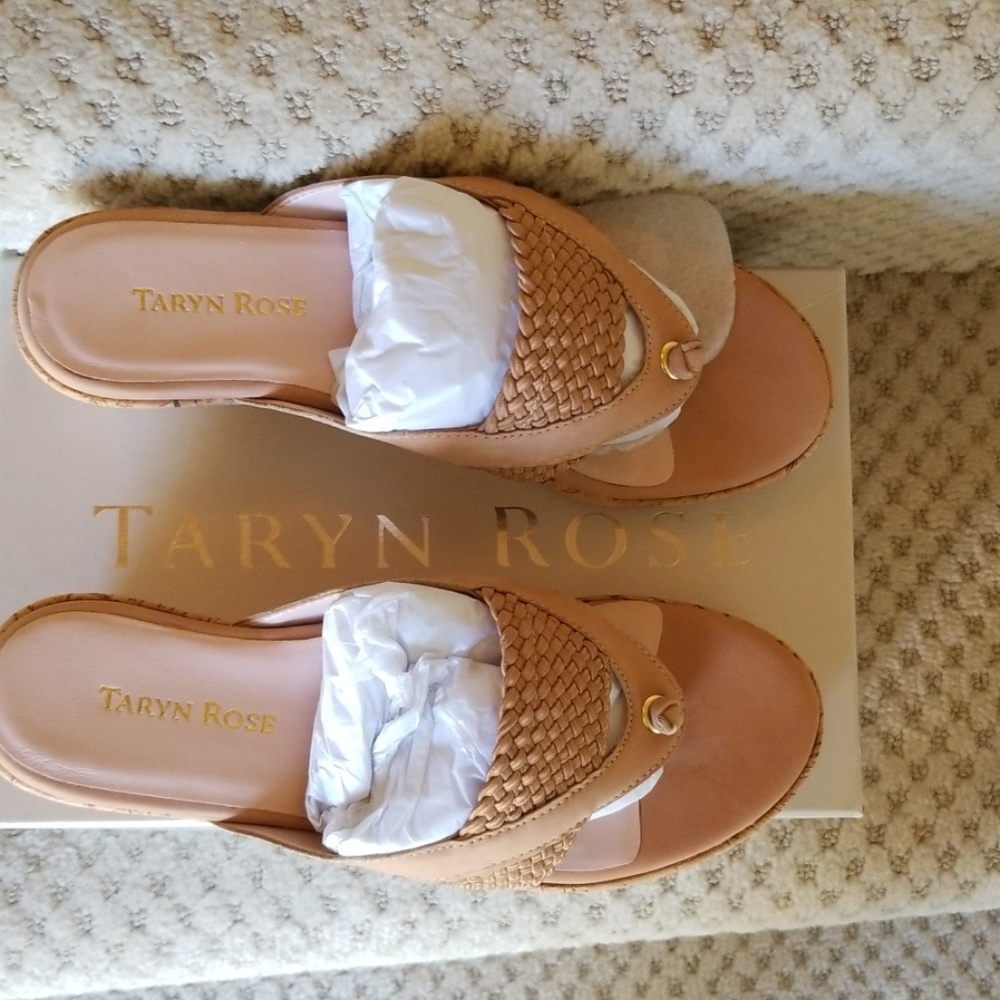 NIB TARYN ROSE🌹KIJANI SANDALS 91/2 M